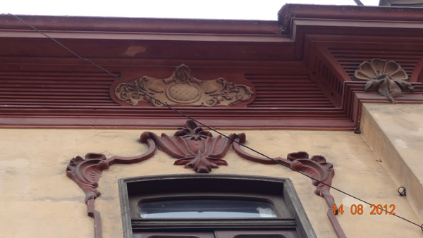 Haut de fa�ade, Lima